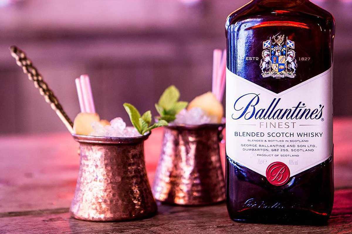 Баллантинес. Виски Баллантайнс Тропикал. Виски Баллантайнс баррель. Виски Баллантайнс Файнест. Баллантайнс коктейль.