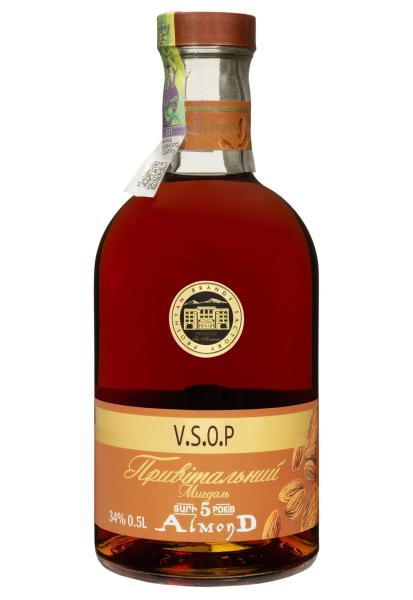 Бренди Приветственный Almond 5 лет 0.5 л фото бренди приветственный almond 5 лет 0.5 л