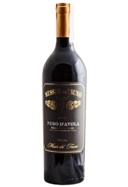 Messer del Fauno Nero d'Avola Terre Siciliane IGT 0.75 л  фото messer del fauno nero d'avola terre siciliane igt 0.75 л