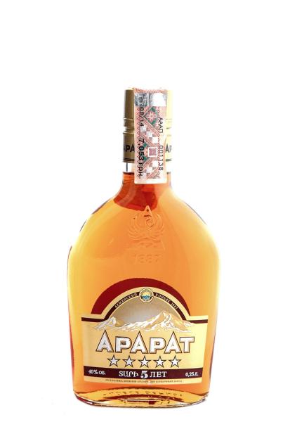 Коньяк АрАрАт 5 лет (фляга) 0.25 л фото коньяк арарат 5 лет (фляга) 0.25 л