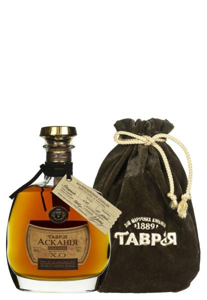 Коньяк Таврия Аскания X.O. NEW 0.7л фото коньяк таврия аскания x.o. new 0.7л