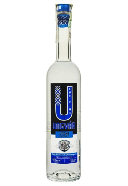 Водка Ungvar Luxe Fine 0.5 л  фото водка ungvar luxe fine 0.5 л