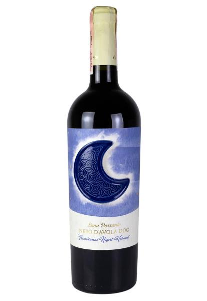 Luna Passante Nero d'Avola Sicilia DOC Сухое Красное 0.75 л фото luna passante nero d'avola sicilia doc сухое красное 0.75 л