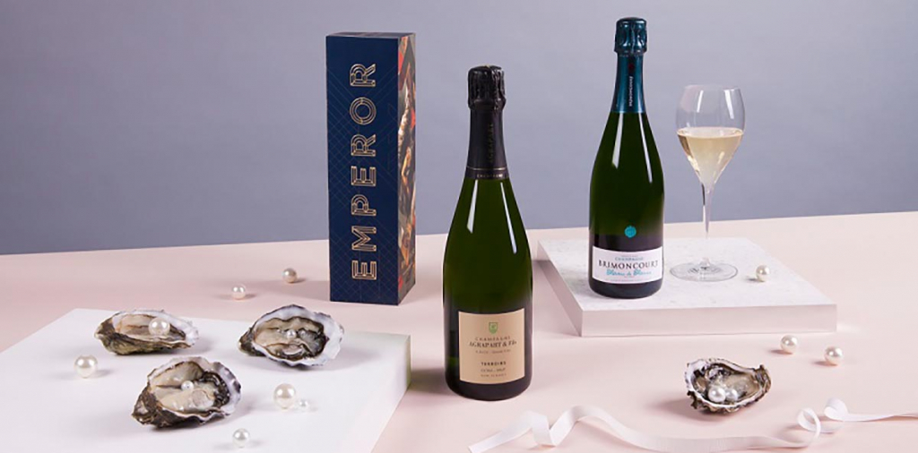 Emperor-champagne-singapore-the-peak.jpg