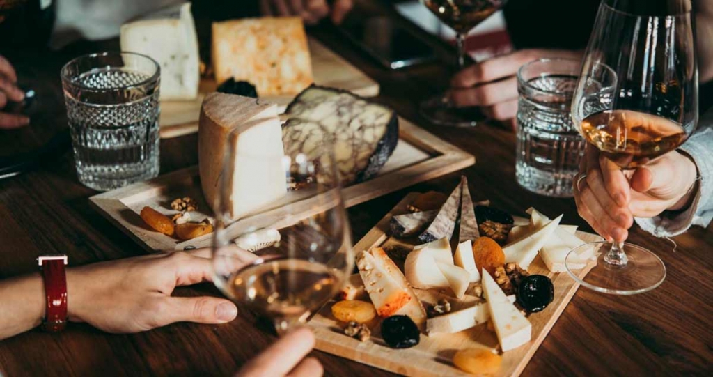 wine-cheese-Credit_Yulia-Grigoryeva-_-Shutterstock-feat-1500x793.jpg