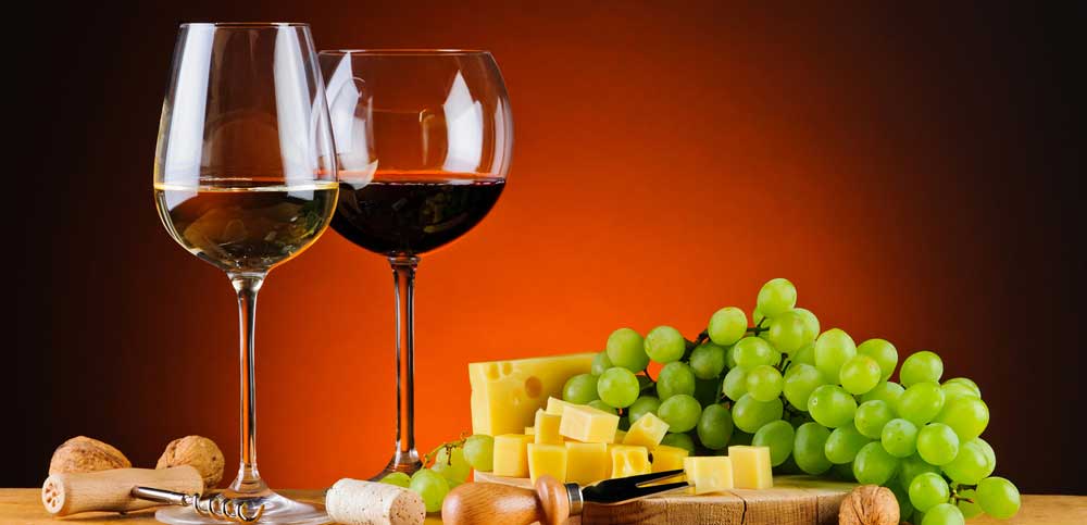Wine_Grapes_Cheese_Nuts_467165_3840x2400.jpg