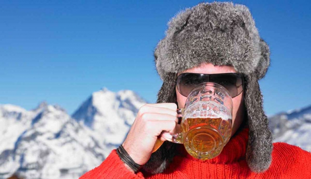 Everyday-Science-Does-Alcohol-help-keep-you-warm-in-cold-weather.jpg