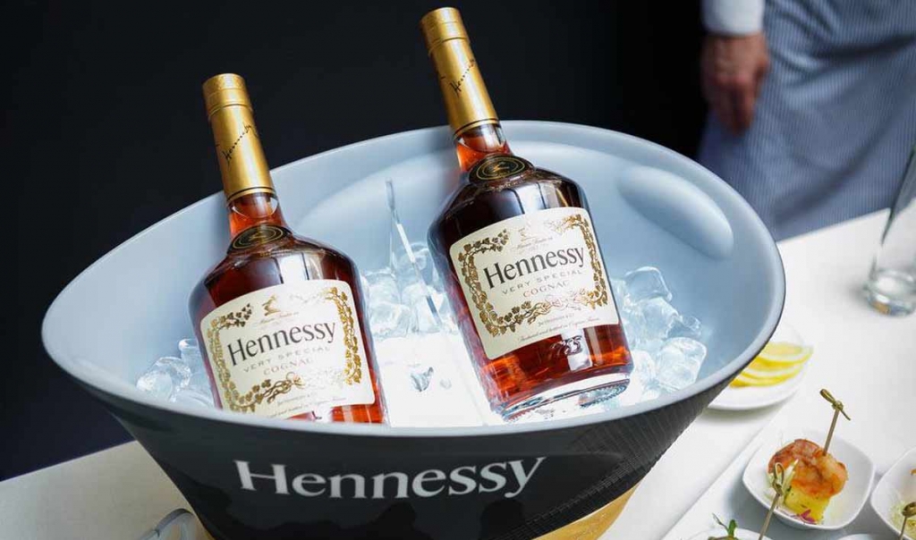 how-to-drink-hennessy.jpg