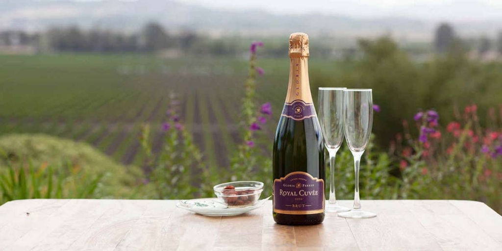 VC_SparklingWines_GloriaFerrer_Supplied_RoyalCuveeonVistaTerrace_1280x640.jpg