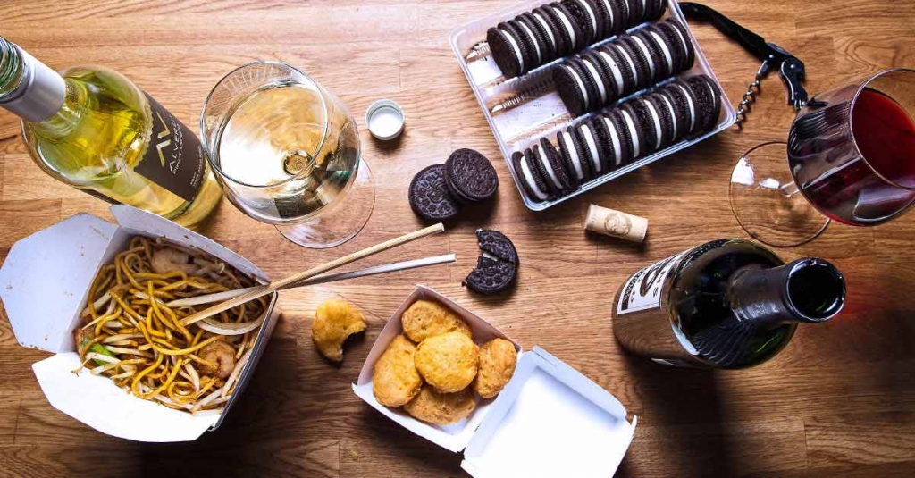 Facebook-Wine-Pairings-Charles-Smith-Cabernet-Oreo-Chinese-Takeout-Netflix-Wine-and-fast-food.jpg