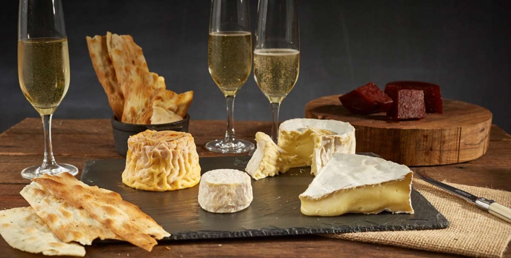 Cheese-and-sparkling-wines-a-great-pairing.jpg