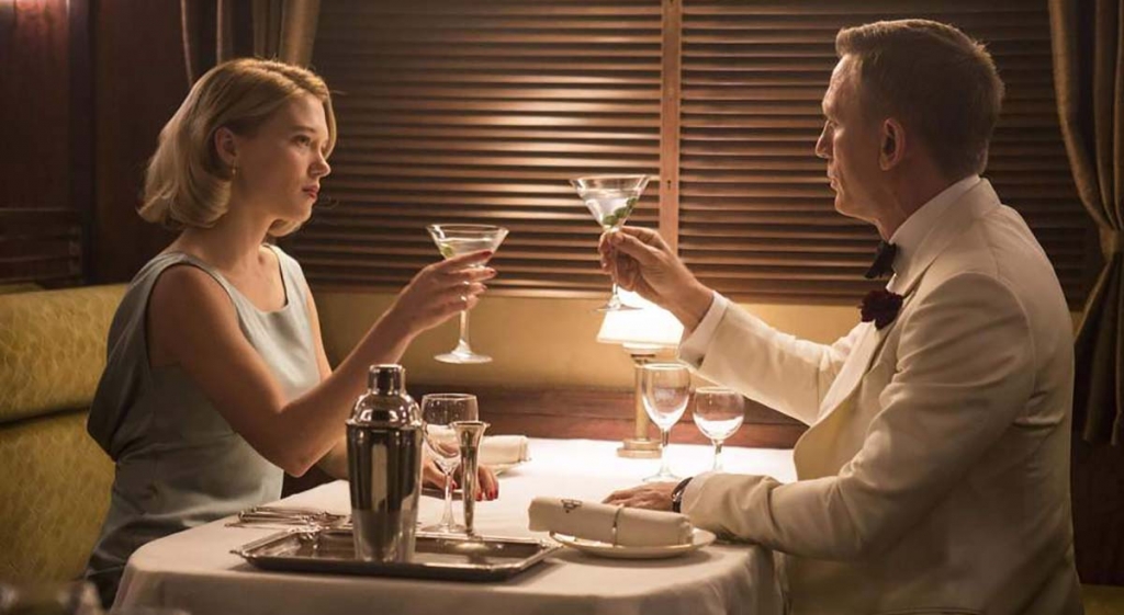 overrated-cocktails-james-bond-martini.jpg