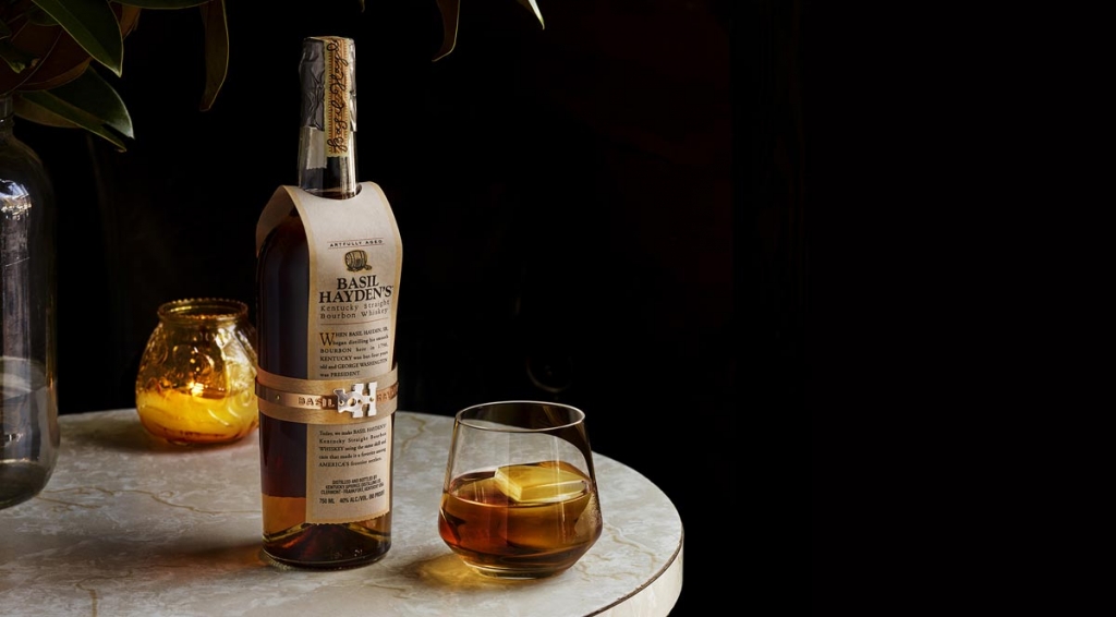 basil-haydens-bourbon-whiskey-bottle-glass_0.jpg