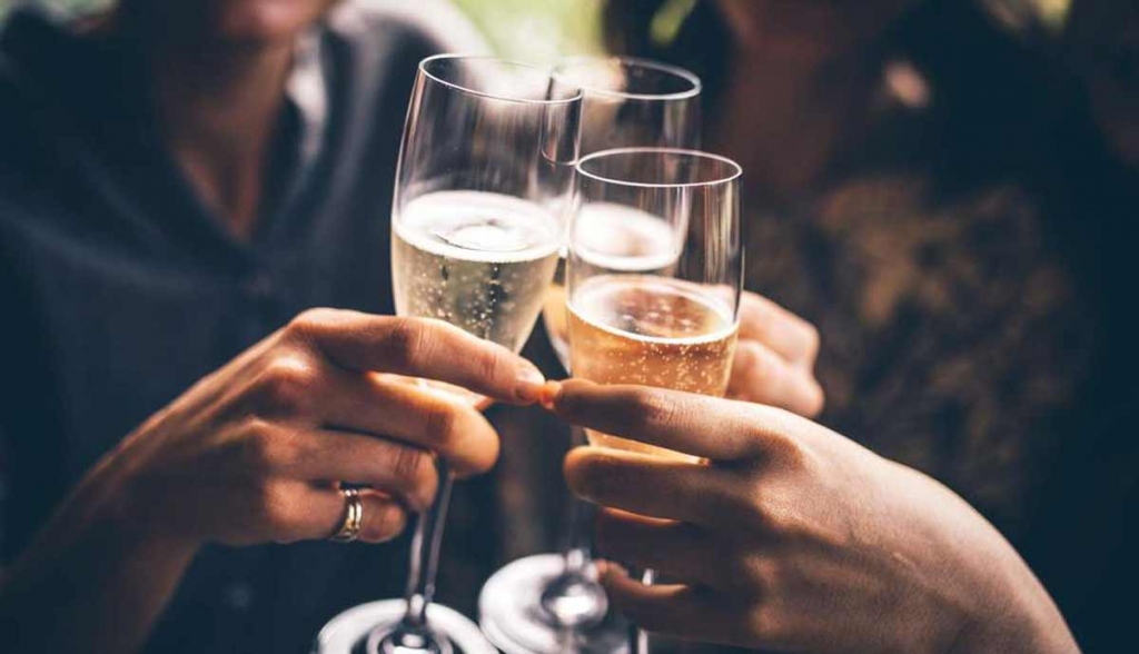 english-sparkling-wines.jpg