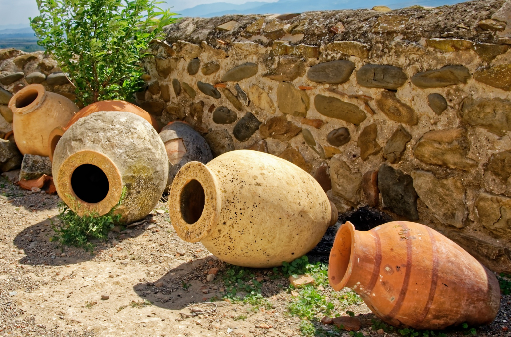 amphora-qvevri-georgia-kakheti-wine-region-travel-tourism.jpg