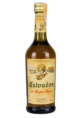 кальвадос slaur sardet calvados maitre pierre 0.7 л