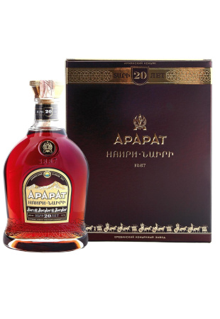 Коньяк АрАрАт Наири 20 лет в коробке 0.7 л