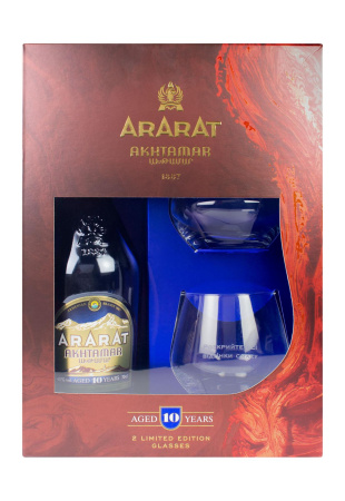 Бренди АрАрАт Ахтамар 10 лет с бокалами 0.7 л