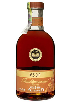Бренді Привітальний Almond 5 років 0.5 л бренди приветственный almond 5 лет 0.5 л