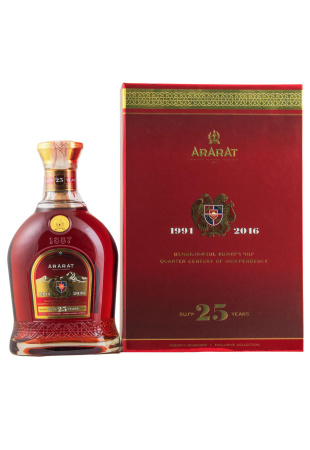 Коньяк АрАрАт 25 лет в коробке 0.75 л