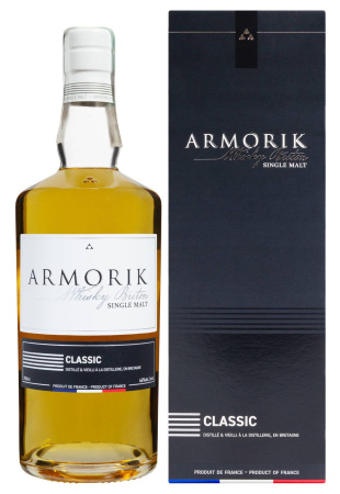 Виски Armorik Classic Single Malt в коробке 0.7 л