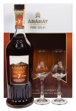 Бренди АрАрАт Ани 7 лет со стаканами 0.7 л
