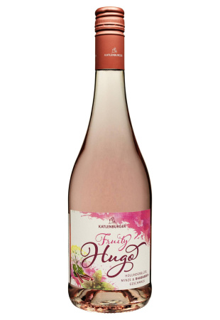 Напиток на основе плодово-ягодного вина Fruity Hugo Rhabarber Cocktail 0.75 л фото Напиток на основе плодово-ягодного вина Fruity Hugo Rhabarber Cocktail 0.75 л