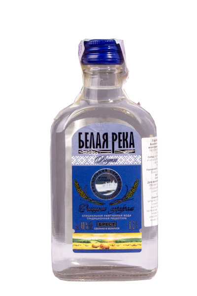 Водка Белая река 0.2 л фото Водка Белая река 0.2 л