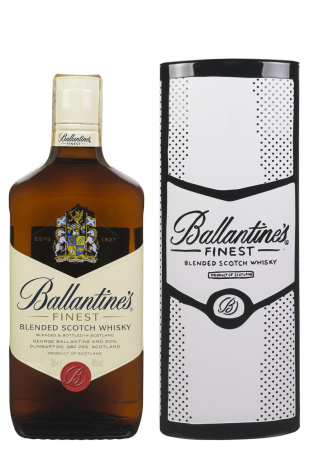 Виски Ballantine's Finest в тубусе 0.7 л