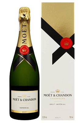 шампанское moet & chandon imperial brut в коробке 0.75 л