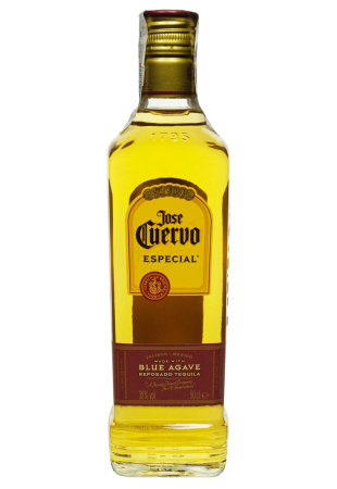 Текила Jose Cuervo Especial Reposado 0.5 л фото Текила Jose Cuervo Especial Reposado 0.5 л