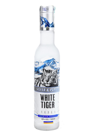 Водка Люботин White Tiger 0.5 л
